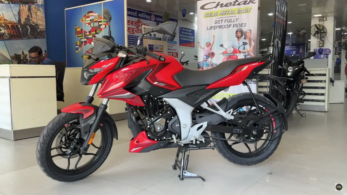 bajaj Pulsar n160 base variant