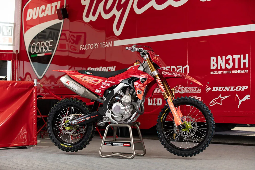 Ducati desmo450-mx
