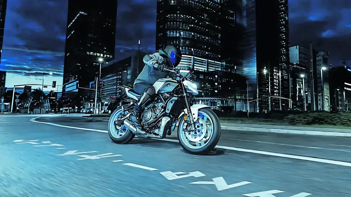 2025 Yamaha MT-07 Y-AMT Version