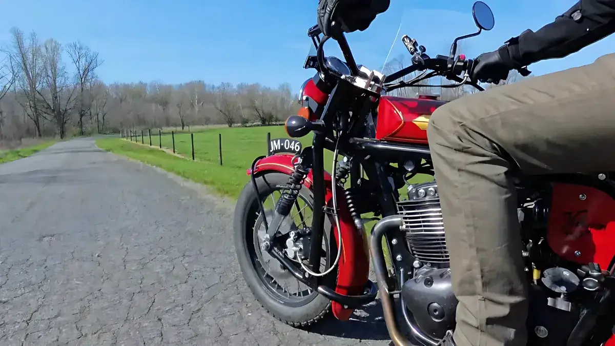 GoPro Insta360 X4 footage motorcycle riding mount