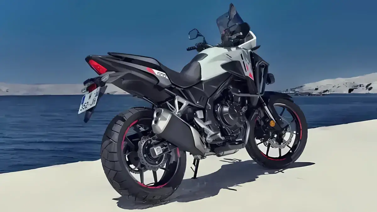 Honda NX500 Rear View