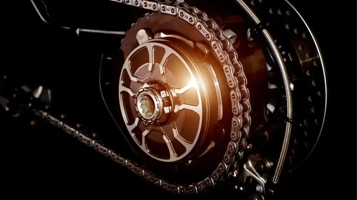Motorcycle chain maintainence