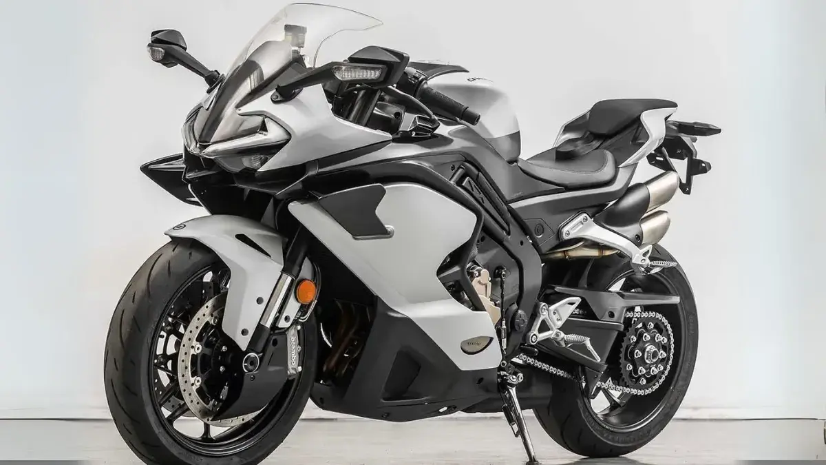 Seatbelt on CFMoto's Motorcycle