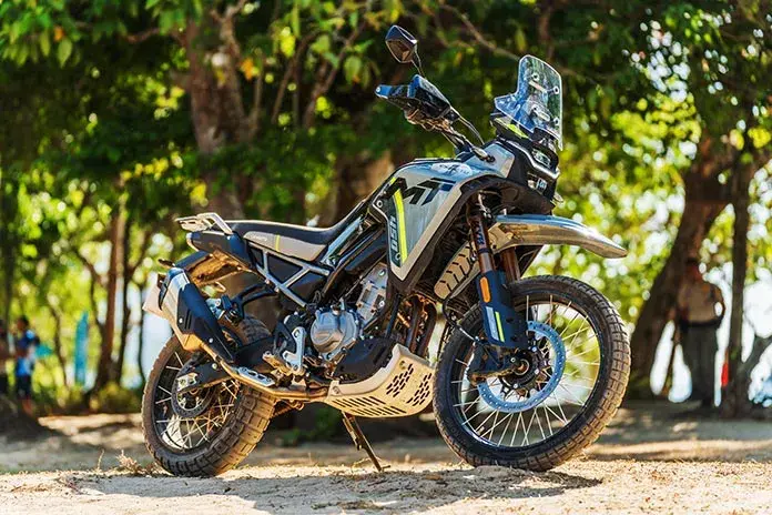 2025 CFMoto 450MT