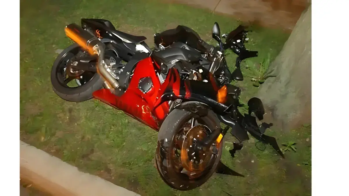 Crashed Yamaha Motorcycle of Jay Williams 