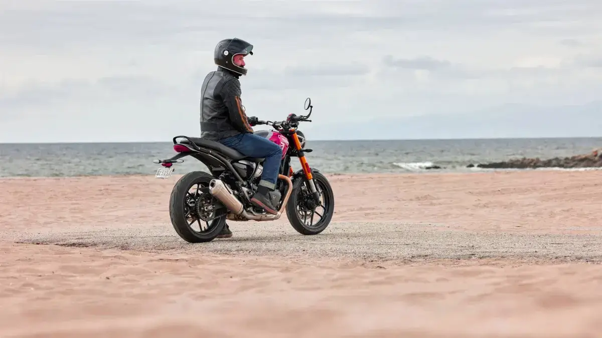 Riding the Triumph Speed 400