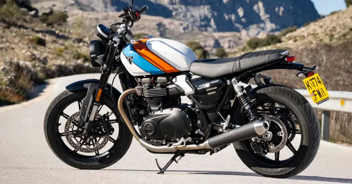 Why I Ditched My Speed Twin 900 for the Bigger 1200