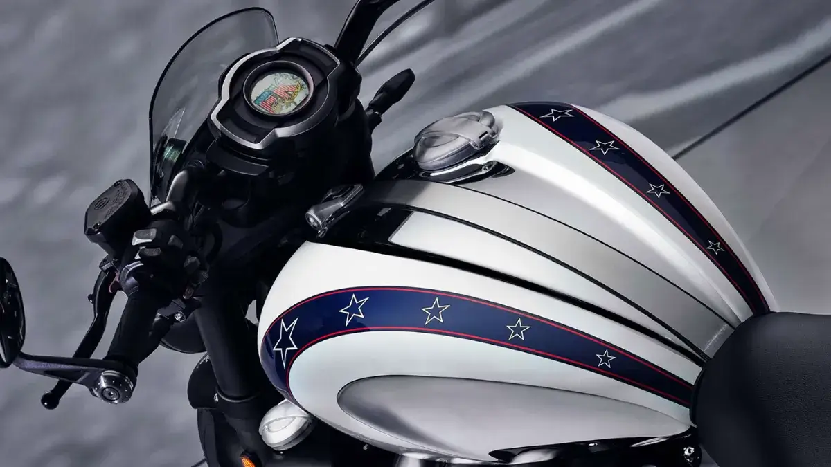 triumph rocket 3 body with evel knievel engravings