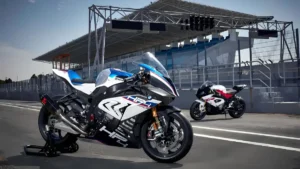 BMW Engineers Reveal Are S1000RR and HP4 the Same