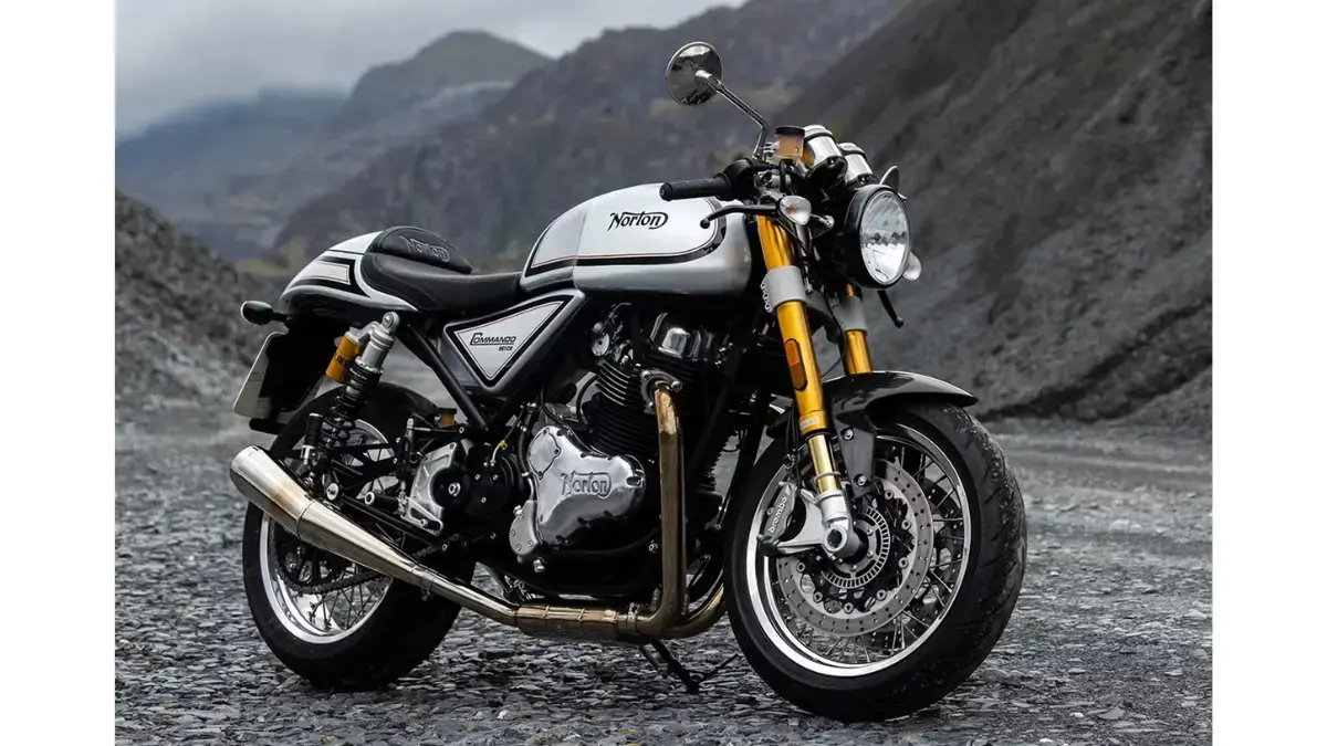 Norton Commando 961