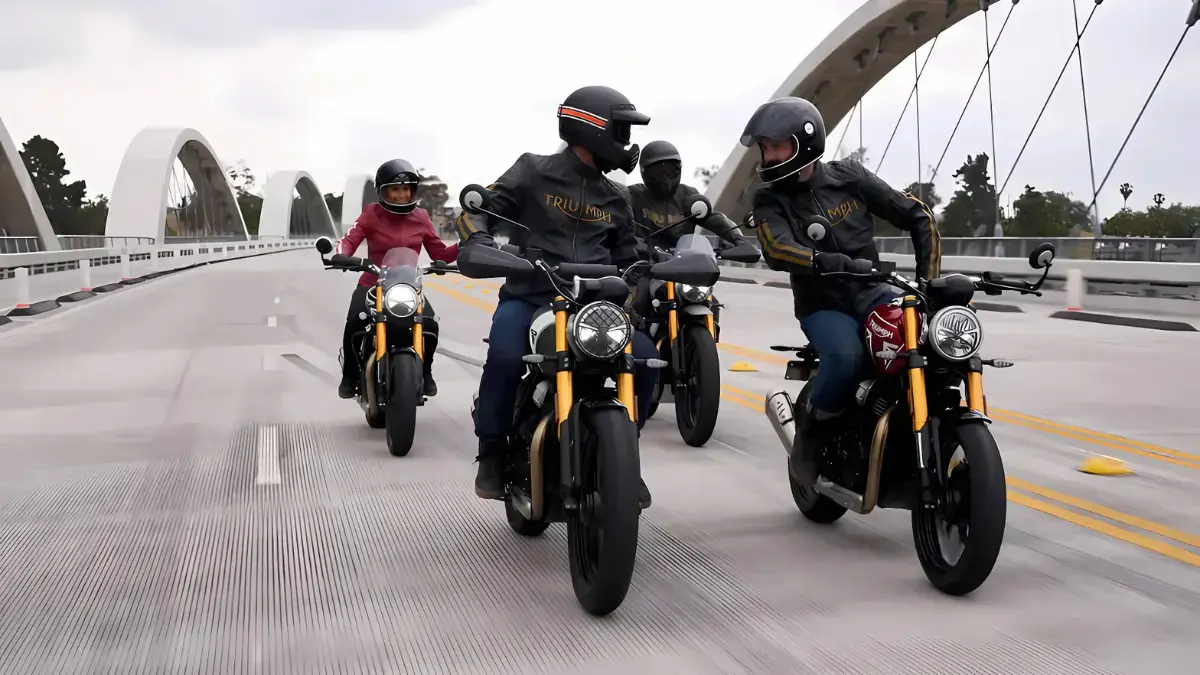 Triumph Scrambler 400 and 400X