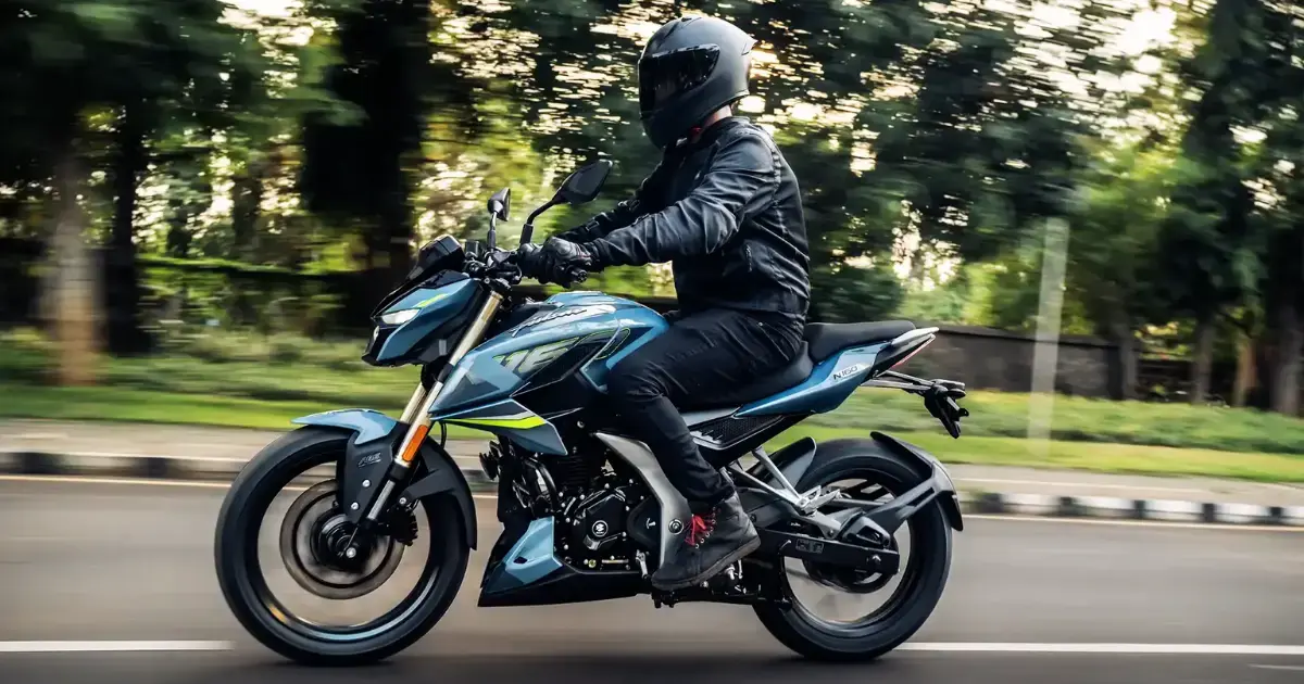 2025 Pulsar N160