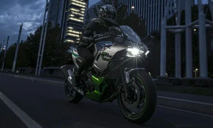 5 Things Riders Love & Hate About Kawasaki Ninja 7 Hybrid