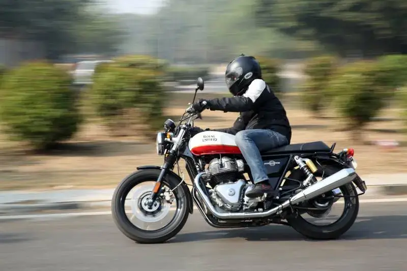 Rode the Interceptor 650