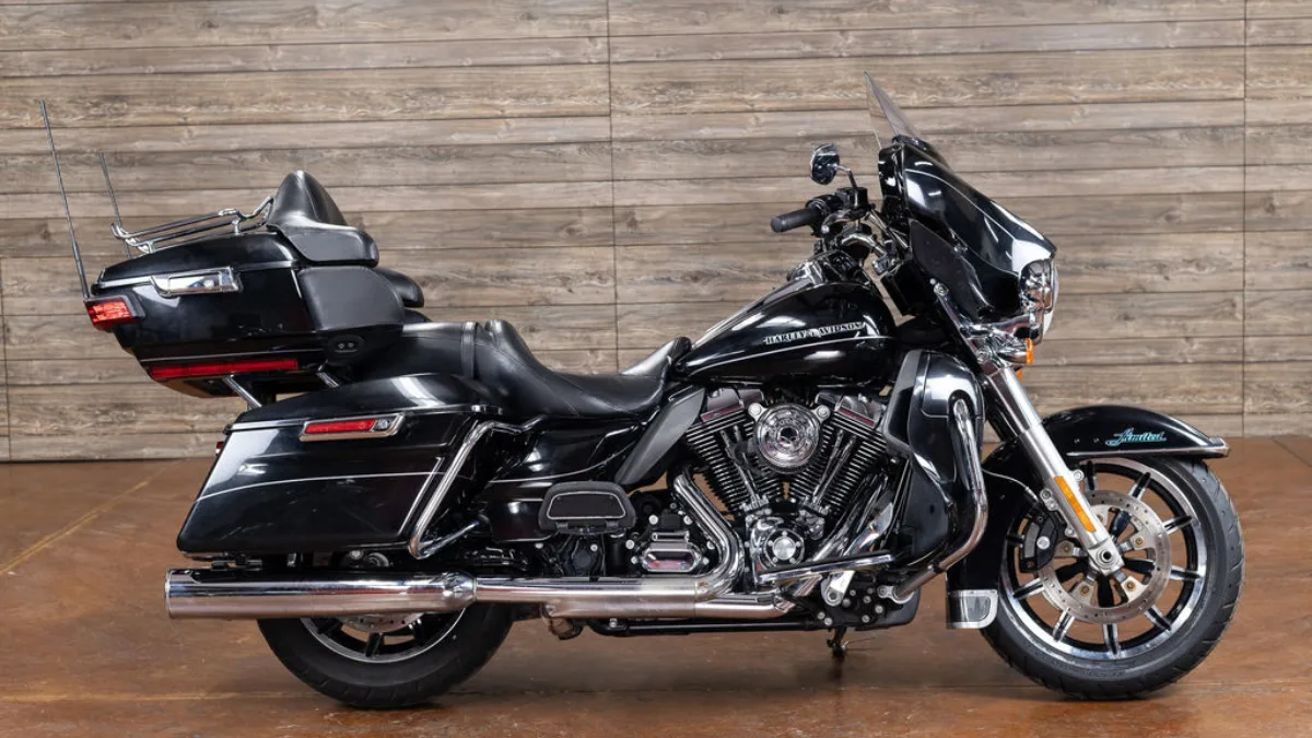 Why the 2015 Harley Electra Glide Is Suddenly Everywhere (& Why You Should Consider One) Used 2015 Harley Electra Glide